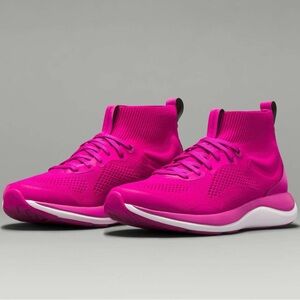 Lululemon Chargefeel Mid Workout Shoe